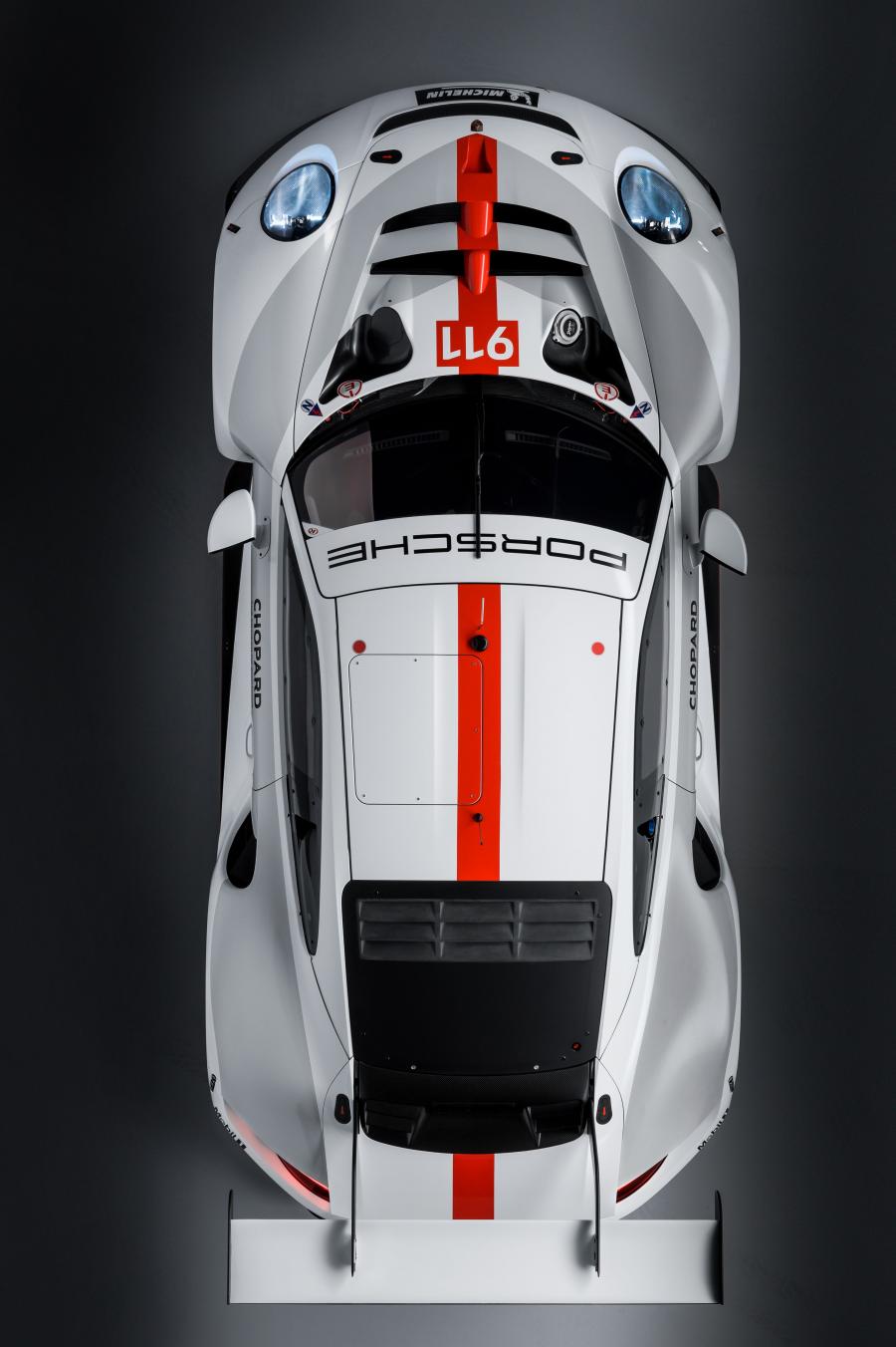  Porsche 911 RSR (991) 2019 года  (фото 5 из 21)
